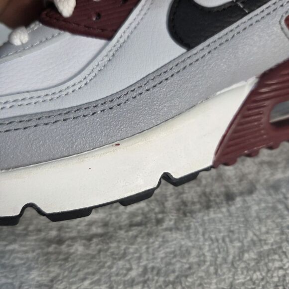 Nike Air Max 90 Boys Sz 4Y Grey White  CD6864-125 Running Athletic Leather Shoes - Picture 13 of 13